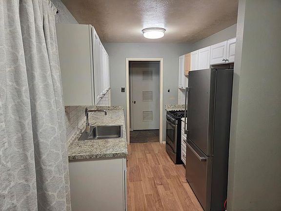 3rd image of 2609 Cumberland Rd