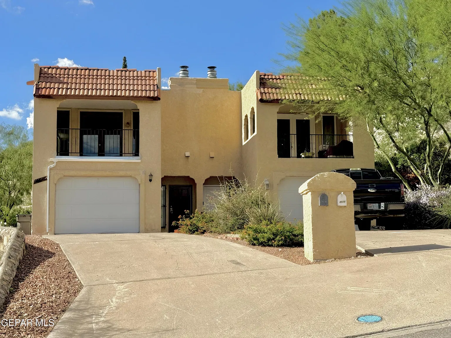 2 bed, 2.0 bath, 1145 sqft, $1,595 — Photo 2