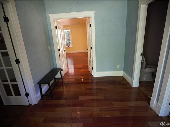 3rd image of 3123 36th Ave NW