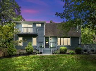 26 Barclay Rd, New Windsor, NY 12553