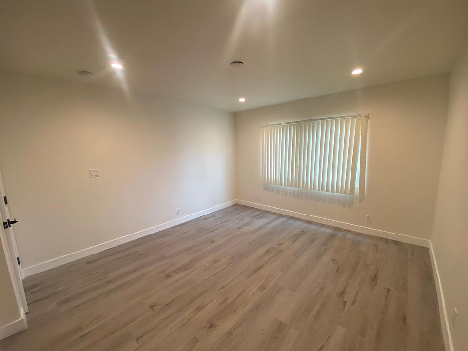 1st image of 1700 N Fairview St #1