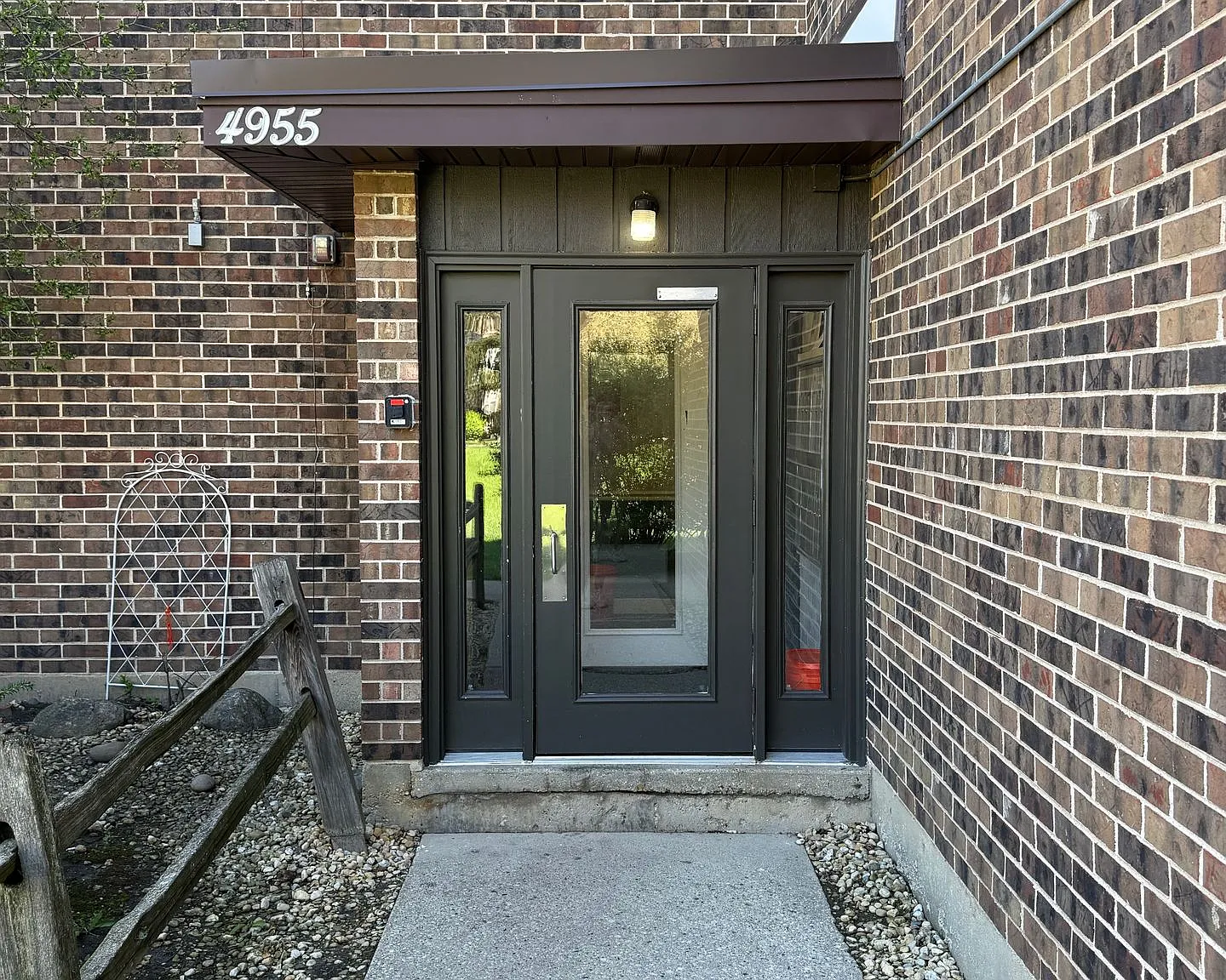Fender Creek Apartments — Photo 2