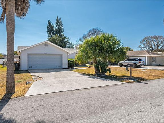 2nd image of 3406 Fox Ridge St