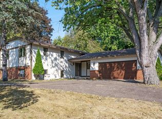 8215 Riverview Ter NE, Fridley, MN 55432