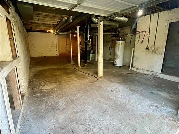 3rd image of 3719 Indiana Ave