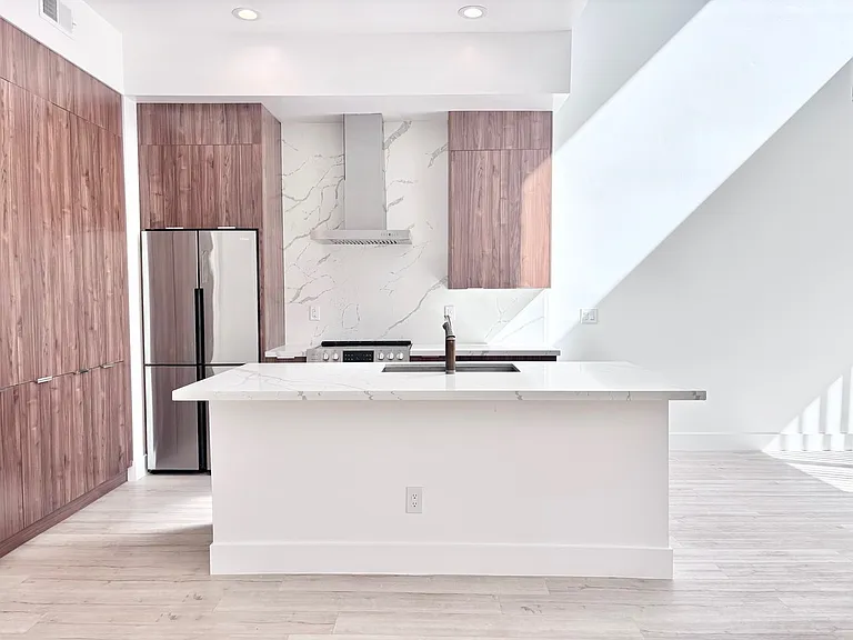 4020 N 12th St #4 — Photo 19