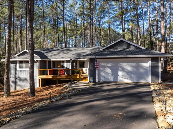 18 Fair Wind Dr, Salem, SC 29676
