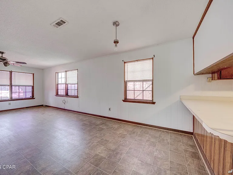 929 Marina Dr — Photo 14