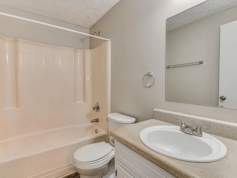 170 Chalet North Ct — Photo 7