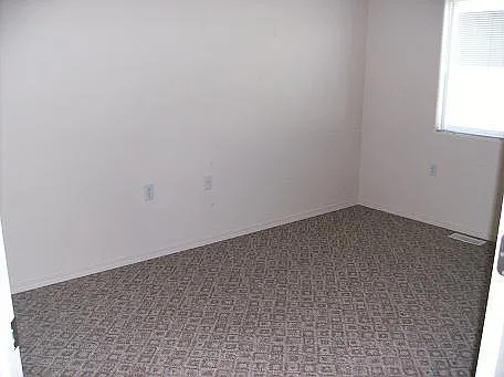 1212 W Columbia Ave — Photo 12