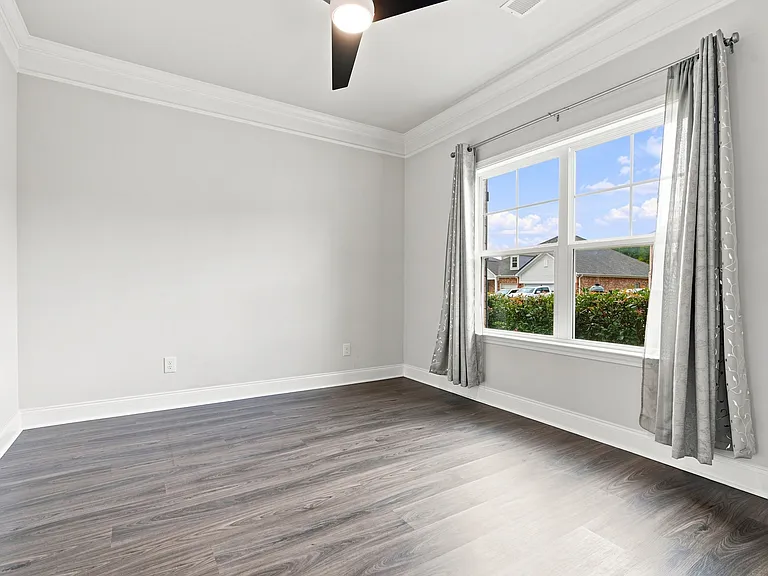 4228 Textile Ln SW — Photo 10