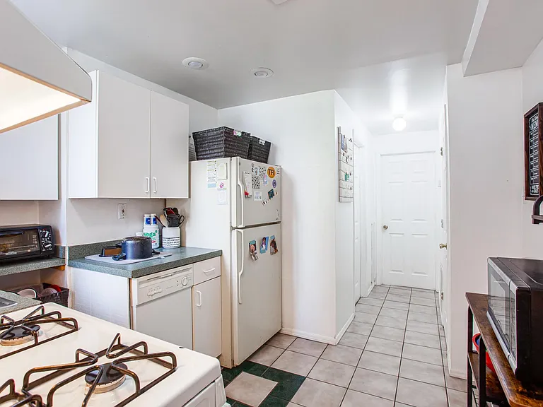 742 S 8th St #2 — Photo 3