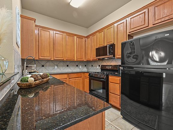 5th image of 5515 Davis Ln Unit 11