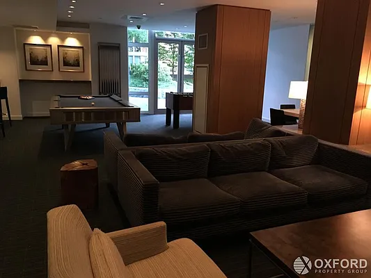 Rented by Oxford Property Group | media 11