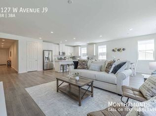 6127 W Avenue J9, Lancaster, CA 93536