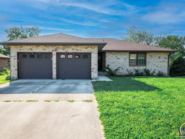 4220 SW Colly Creek Ct, Topeka, KS 66610