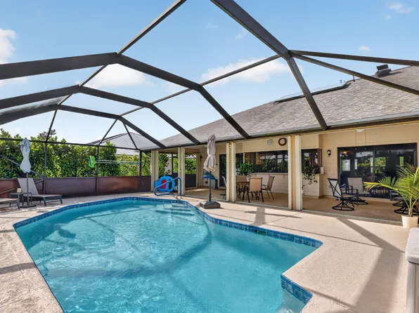 1549 SW Aledo Lane, Port St Lucie, FL 34953