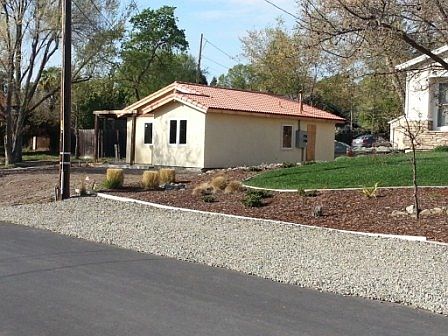 4th image of 400A Nob Hill Dr