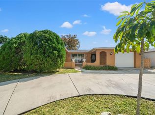 7010 Westcott Dr, Port Richey, FL 34668