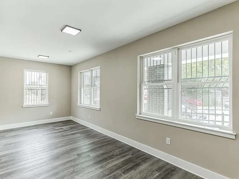 1200 W Loudon St #103 — Photo 8