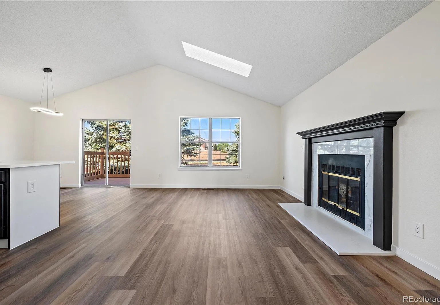 4 bed, 2.0 bath, 1821 sqft, $2,500 — Photo 4