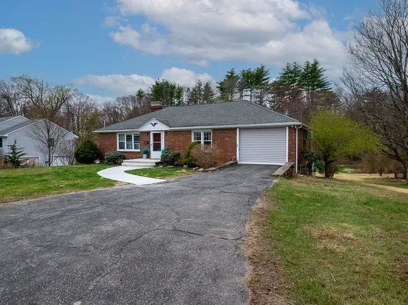 282 Lebanon Hill Rd, Southbridge, MA 01550