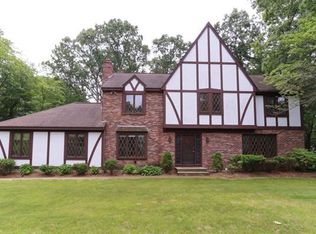 1 Alonesos Way, Andover, MA 01810