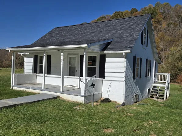 6687 Lee Hwy, Atkins, VA 24311