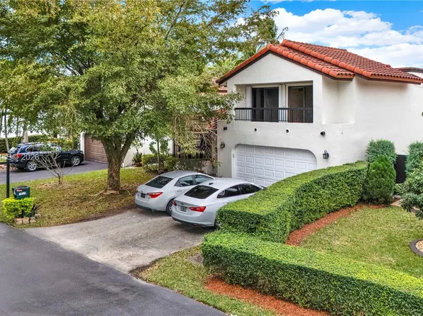 10528 SW 118th Pl, Miami, FL 33186