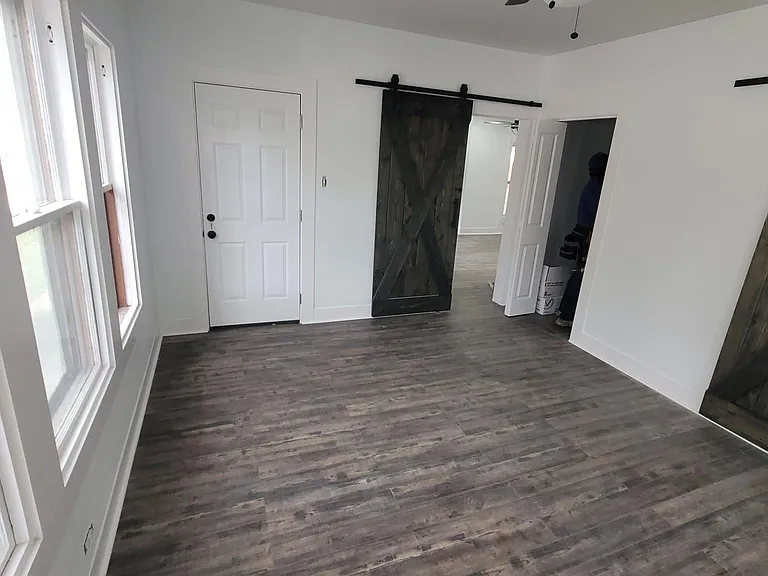 2820 Fort Ave — Photo 17