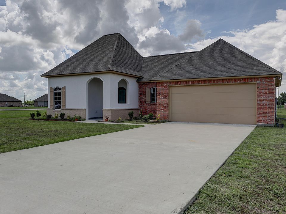 1st image of 1007 Lake View South Dr