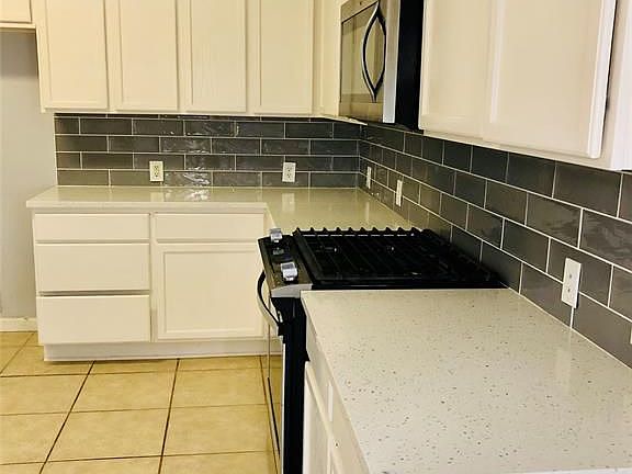 5th image of 1119 Nogales Bend Dr