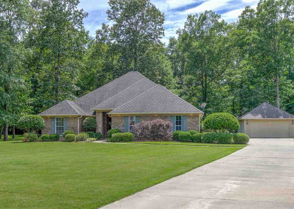 1st image of 516 Creekstone Dr