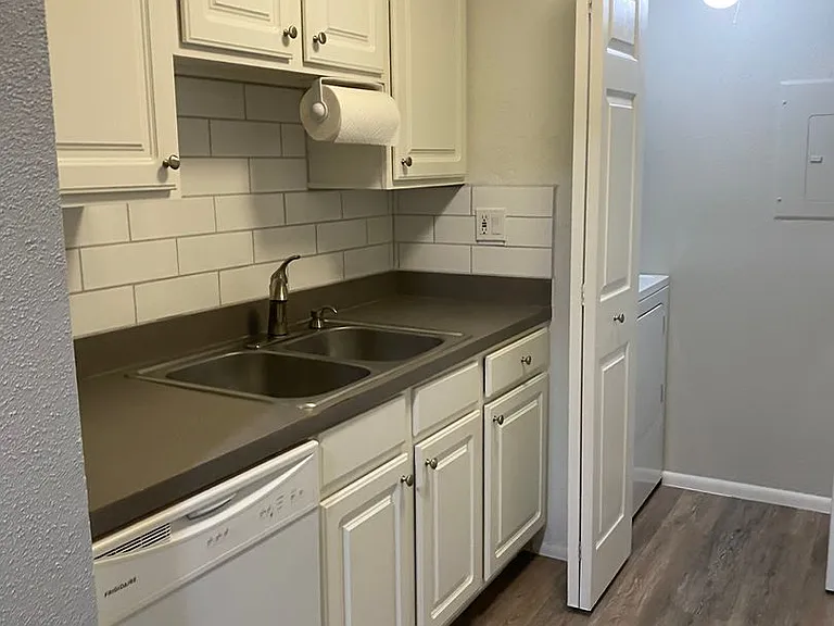 3756 Idlebrook Cir #214 — Photo 13