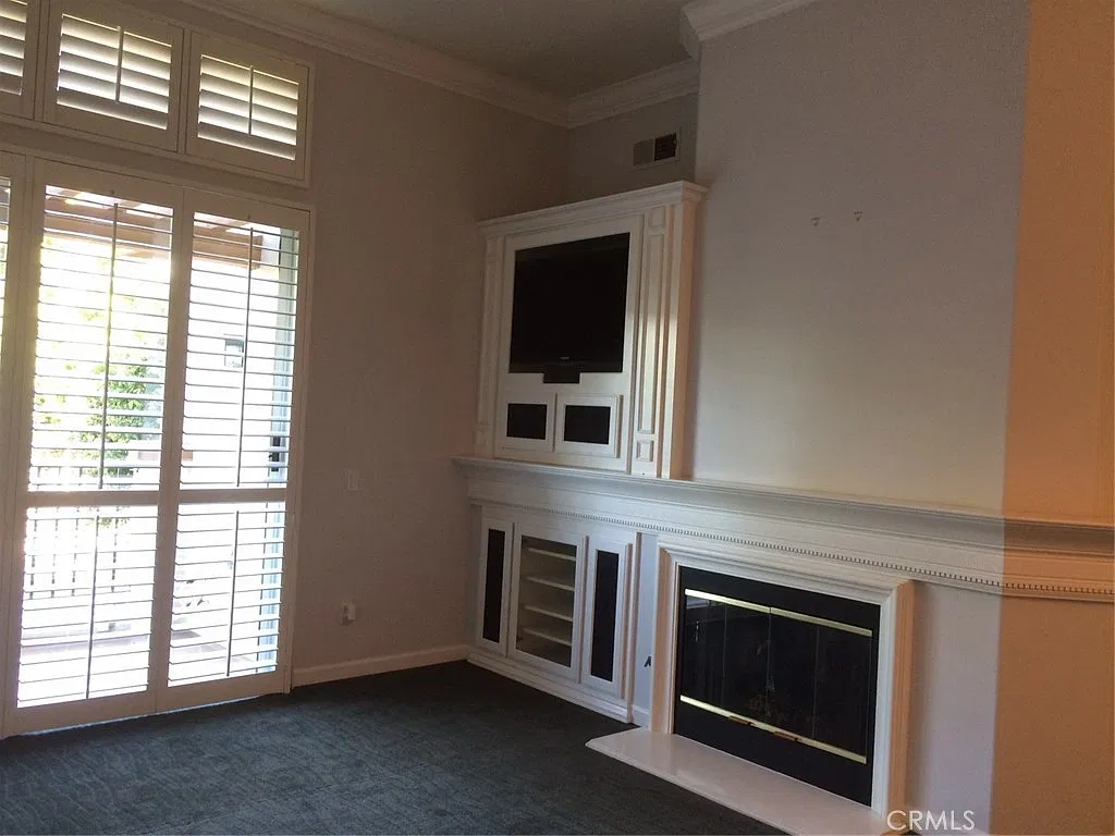 2 bed, 1186 sqft, $3,550 — Photo 3