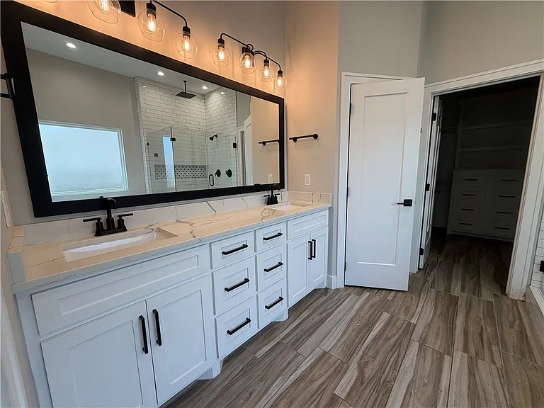 15521 Dyna St — Photo 20