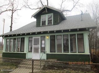 1910 Clinton St, Muskegon, MI 49442