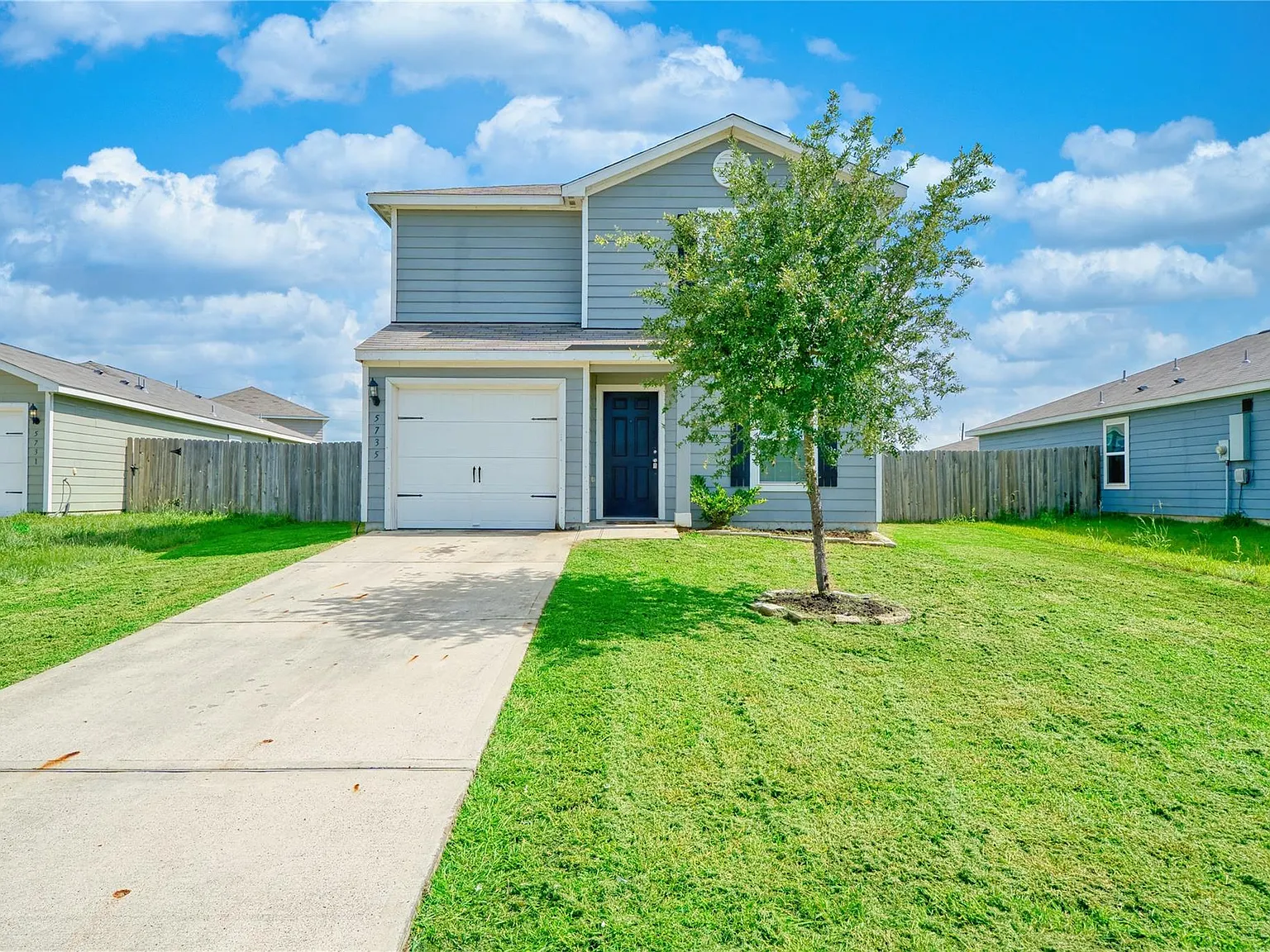 3 bed, 2.5 bath, 1404 sqft, $2,000 — Photo 2