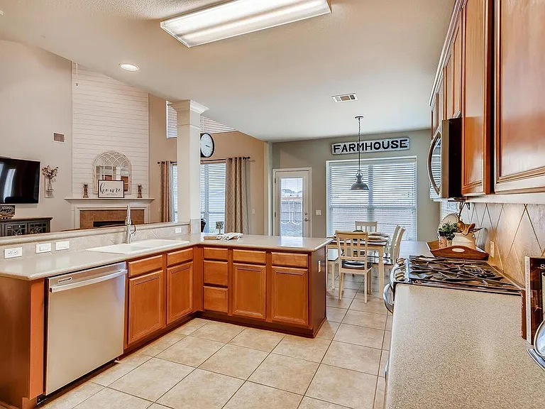 461 Sweet Gum Dr — Photo 9