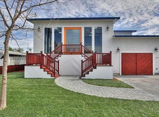 823 Burgoyne St, Mountain View, CA 94043