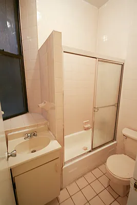 Rented by Compass | media 10