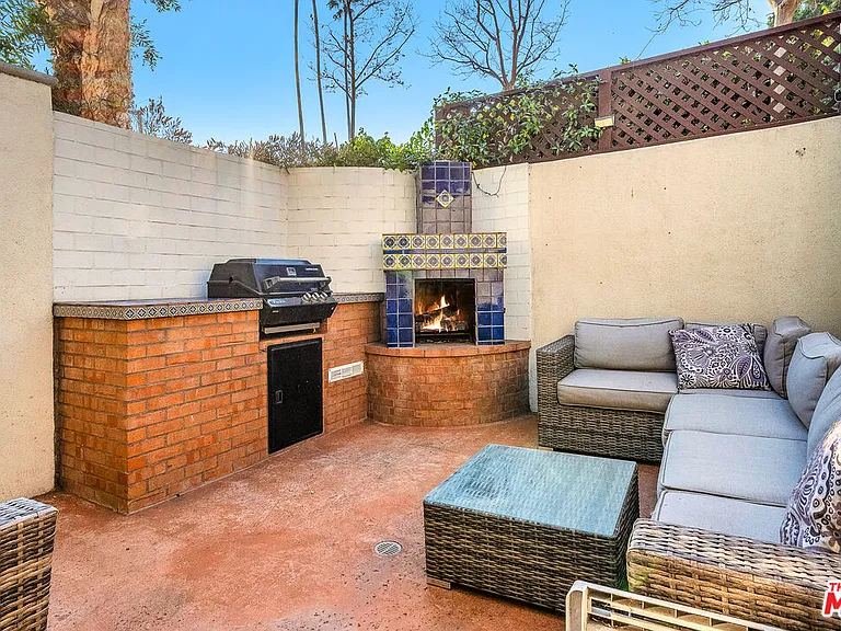 934 Hilldale Ave — Photo 22