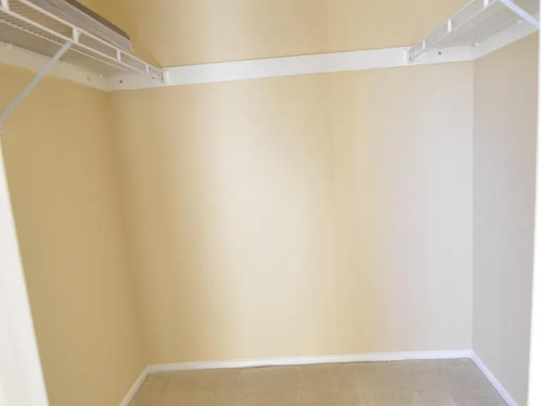 1793 Jonathan Way #L — Photo 22