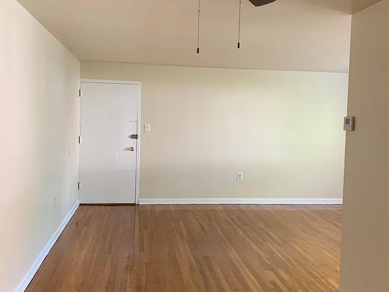6827 Red Top Rd Apartments, LLC — Photo 5