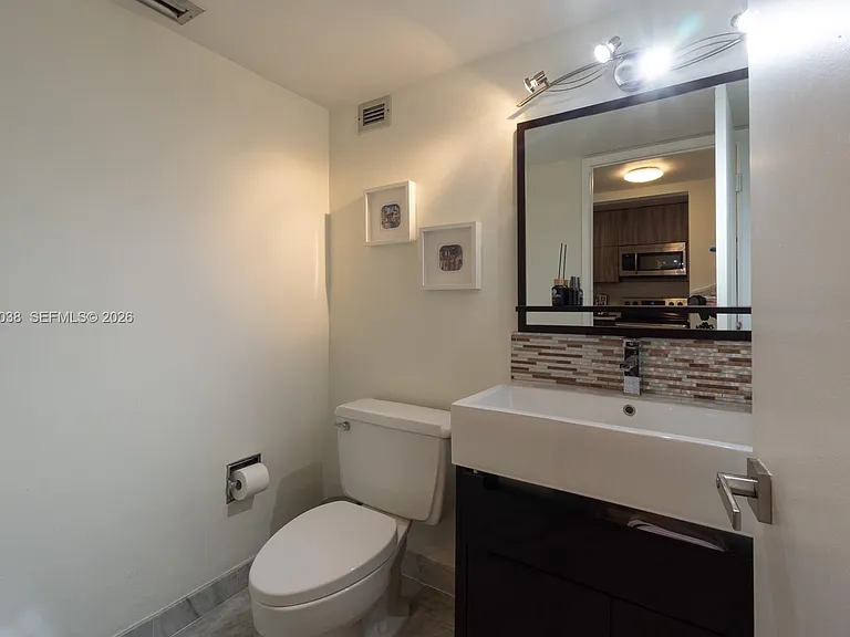 1901 Brickell Ave #B2004 — Photo 8