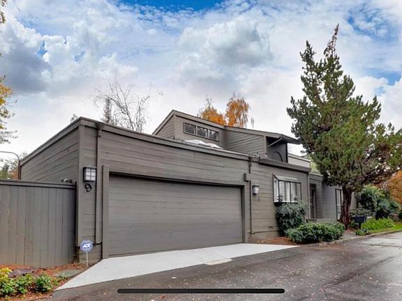 2nd image of 9 Park Sierra Ln