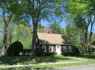 31 Wildwood Ave, Greenfield, MA 01301