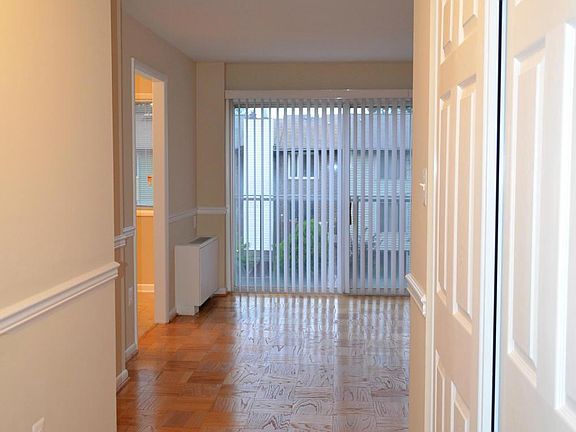 3rd image of 4241 Columbia Pike APT 304