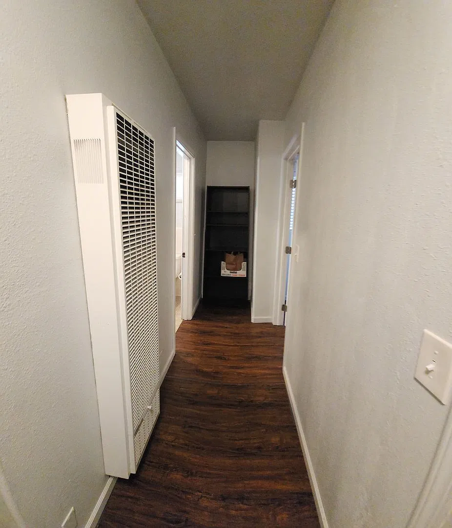5 bed 2.5 bath near poly — Photo 2
