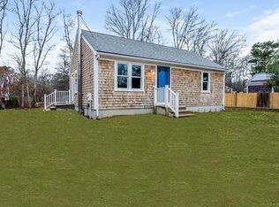 22 Devonshire Dr, Mashpee, MA 02649